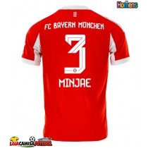 Camisa de Futebol Bayern Munich Kim Min-jae #3 Equipamento Principal 2025-26 Manga Curta